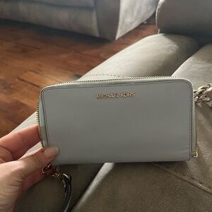 Micheal Kors wallet